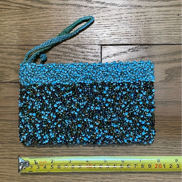 BALI HAI Handmade Beaded Turquoise Wristlet Zippered Clutch - Picture 7 of 7
